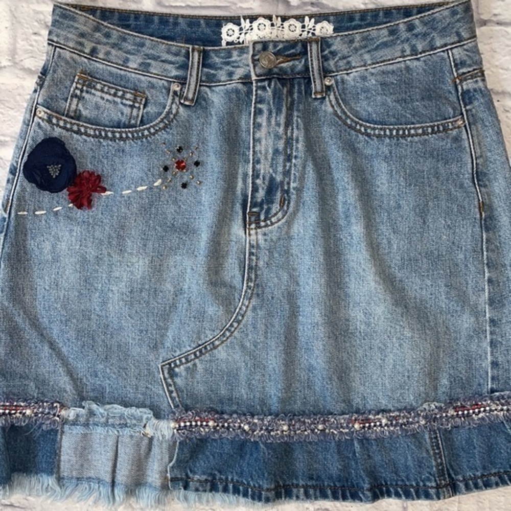 Joie Clair Boho Distressed Floral Pearl Rhinestone Embellished Denim Jean Skirt